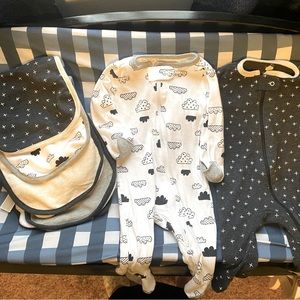 SOLD🛑 Two 0-3 boy sleeper with matching burp towels.